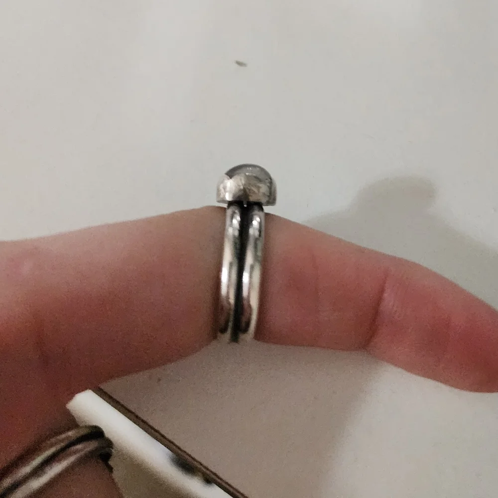 Silver Moonstone Ring - Picture 5 of 6